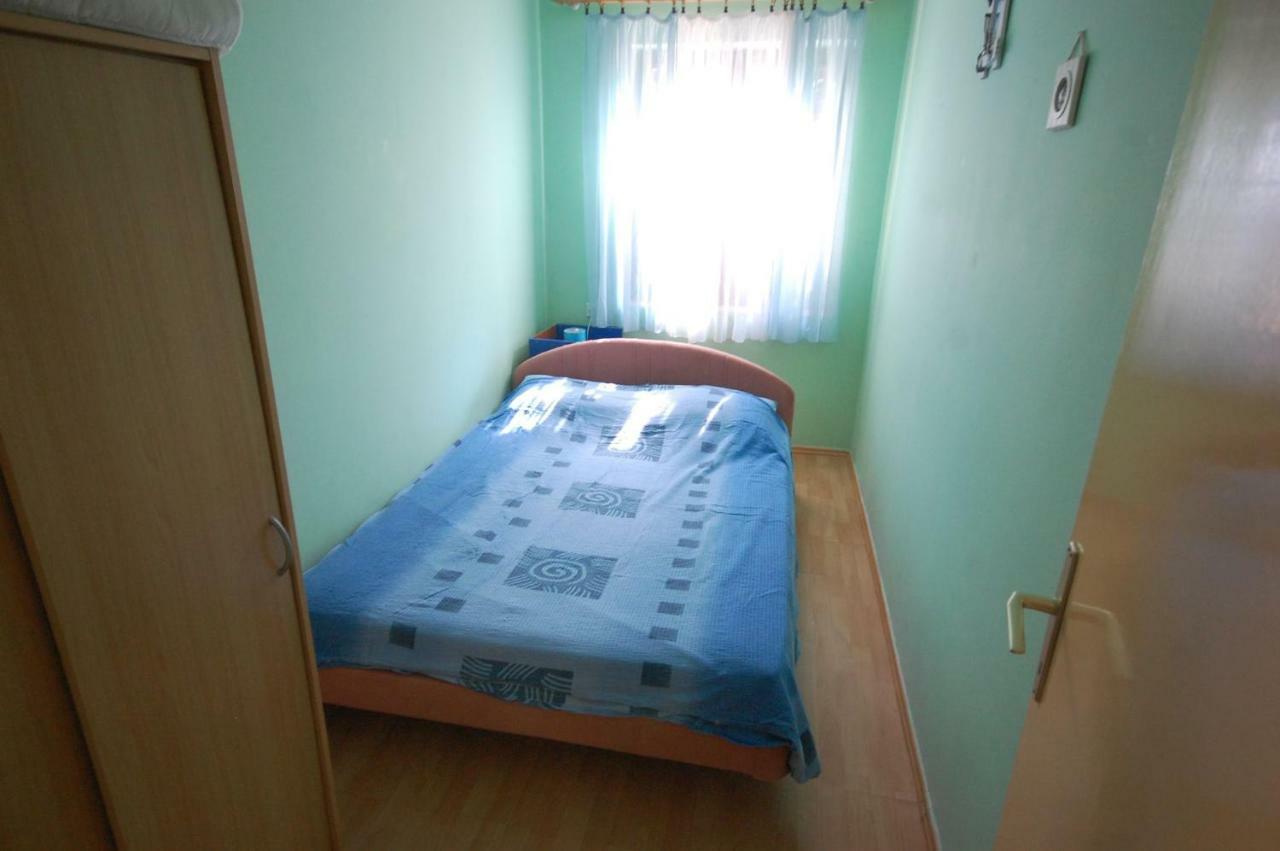 Apartments Juric By El-Pi Tours Нивице Екстериор снимка