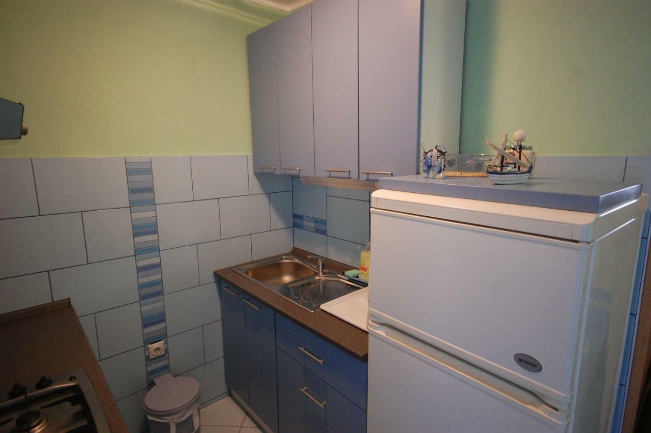 Apartments Juric By El-Pi Tours Нивице Екстериор снимка