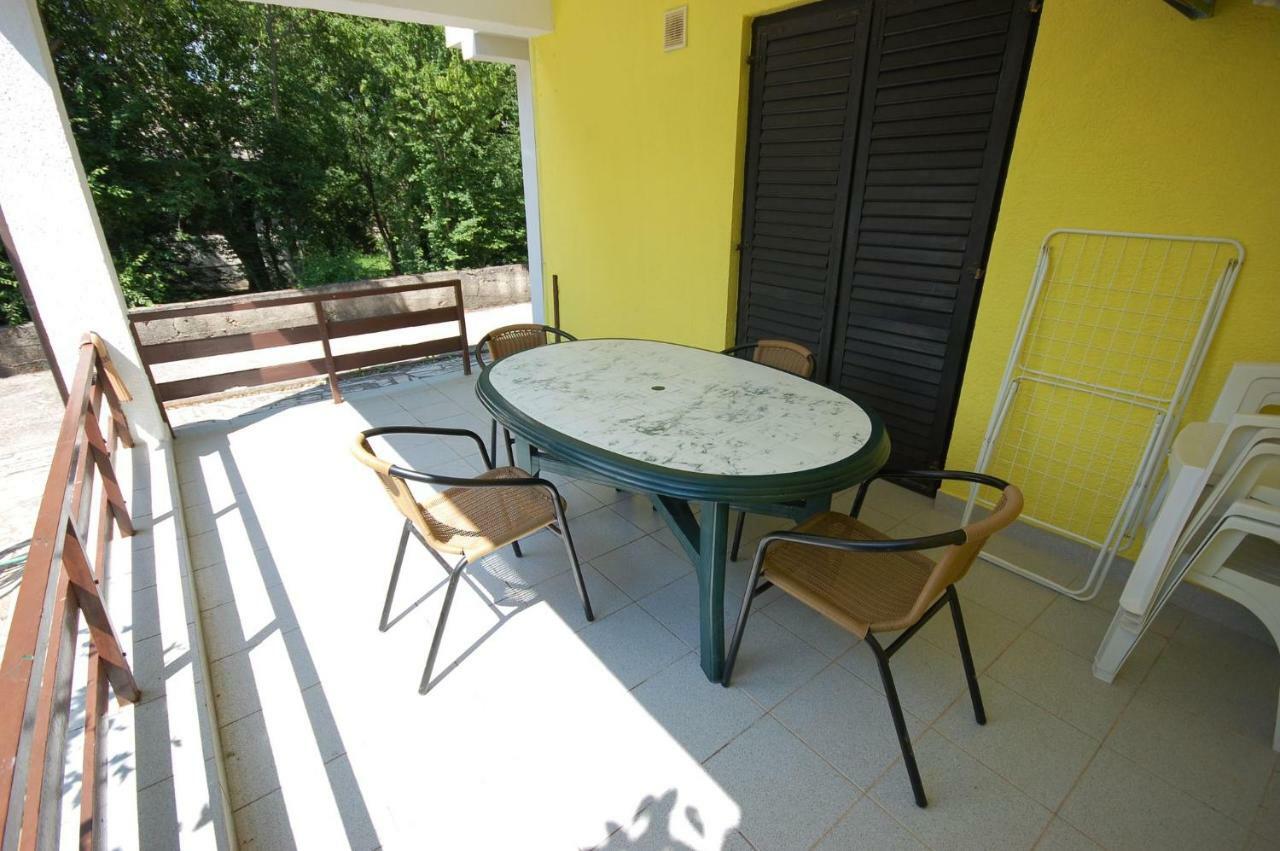 Apartments Juric By El-Pi Tours Нивице Екстериор снимка