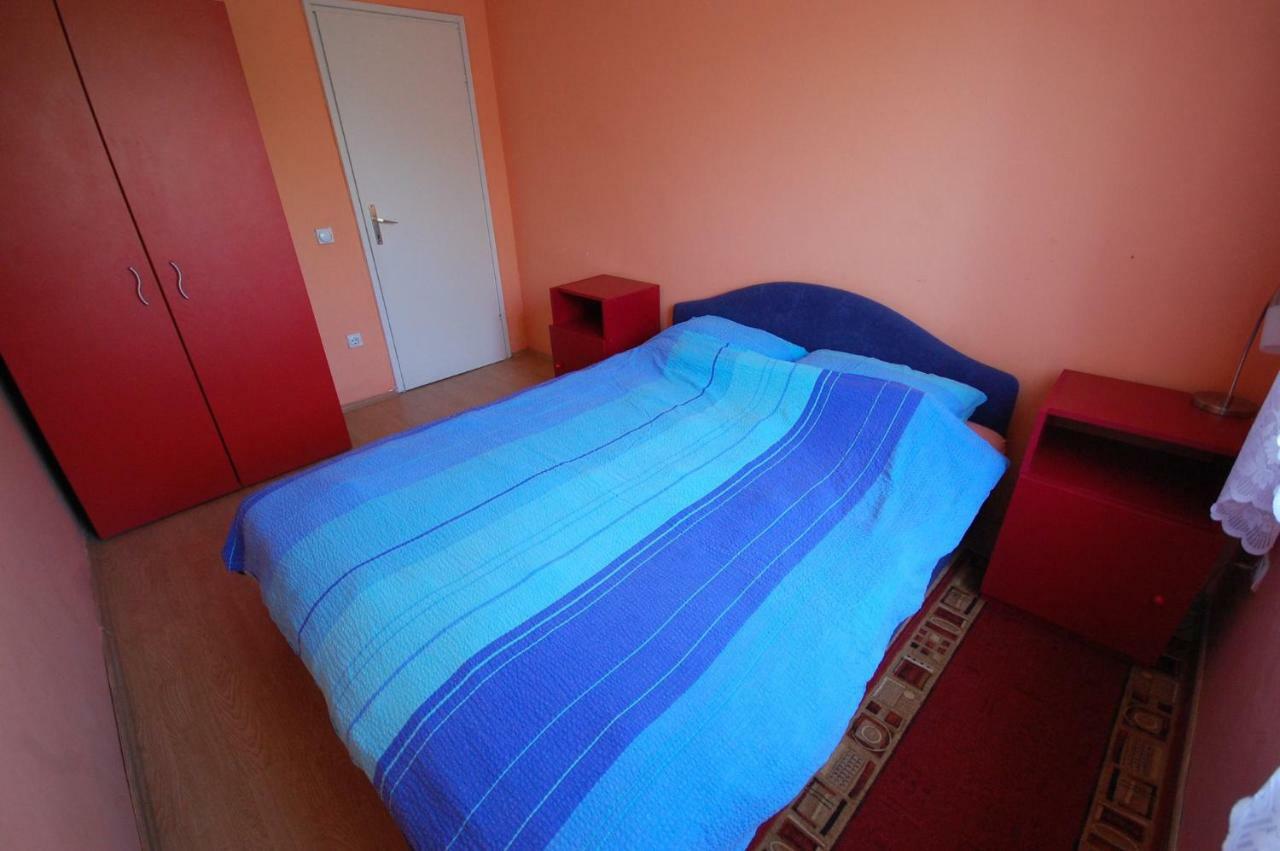 Apartments Juric By El-Pi Tours Нивице Екстериор снимка